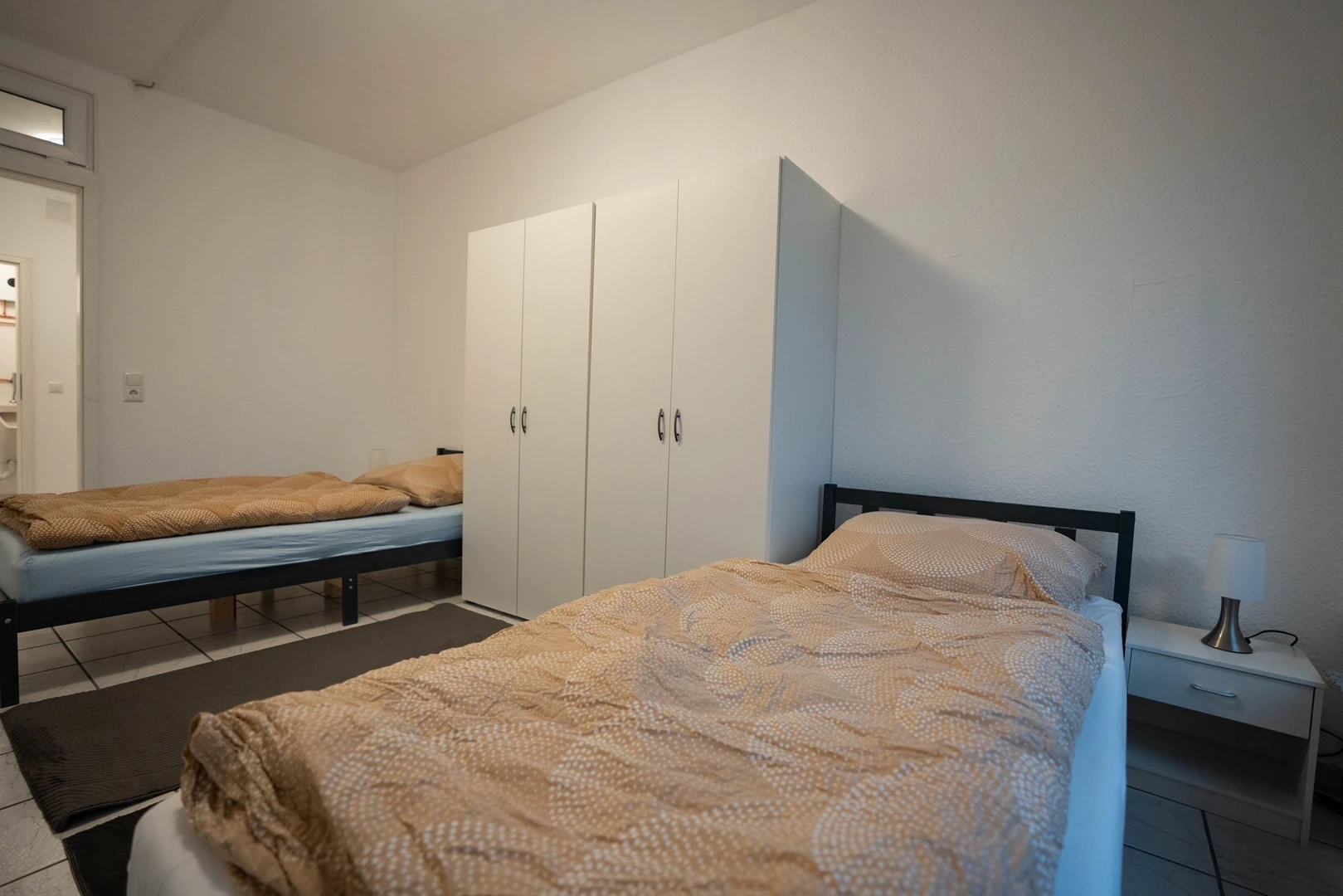 Chambre à louer avec lit double Bergisch Gladbach