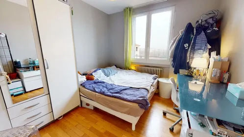 Özel oda konumu Rue Garibaldi, 7th Arrondissement, 1 10 görüntüsü