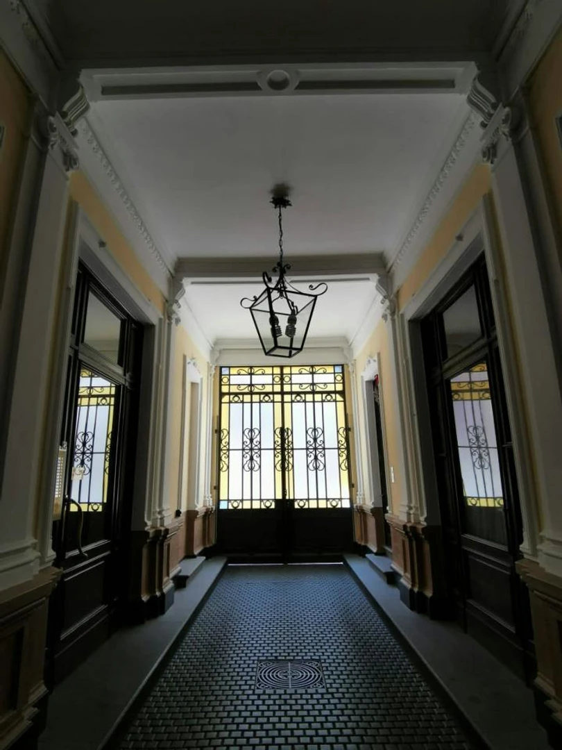 Bright private room in Turin