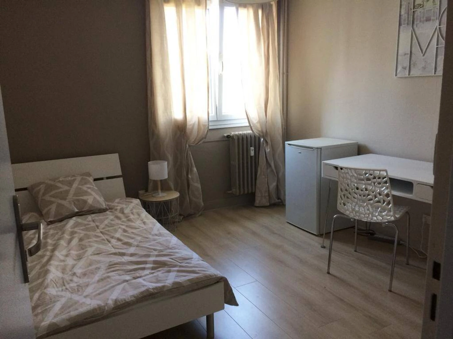 Quarto para alugar num apartamento partilhado em Besançon