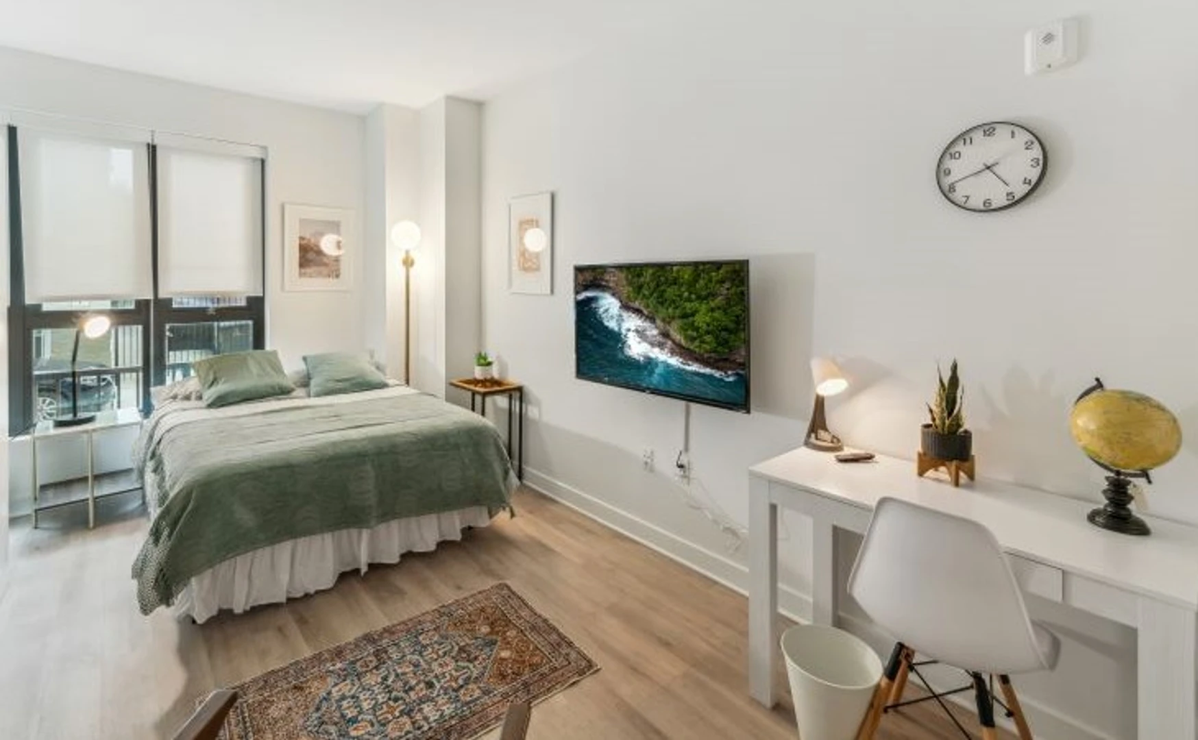Renting rooms by the month in Vancouver