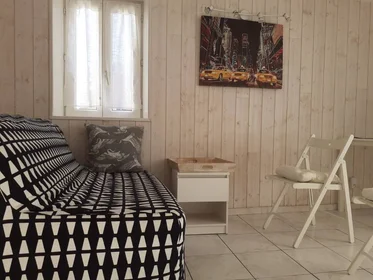 Private room at La rochelle, 17000, image 1 of 8