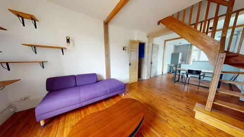 Logement entier à Rue Jean Baptiste David, Saint-Roch-Valbenoite-Badouillère, image 1 de 10