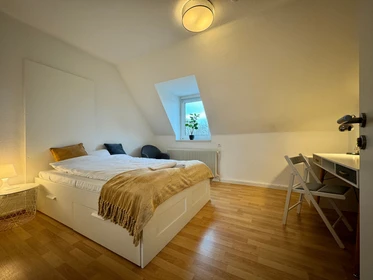 Habitación privada muy luminosa en Bielefeld