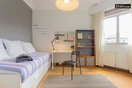 Quarto para alugar ao mês em Bilbao