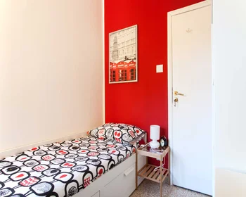 Chambre privée à Via Oberdan, image 1 de 12