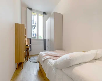 Quarto privado em Via Carlo Pedrotti, imagem 3 de 17