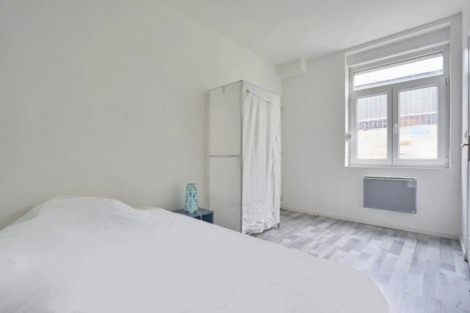 Chambre d'étudiant bon marché à proximité du campus dans 