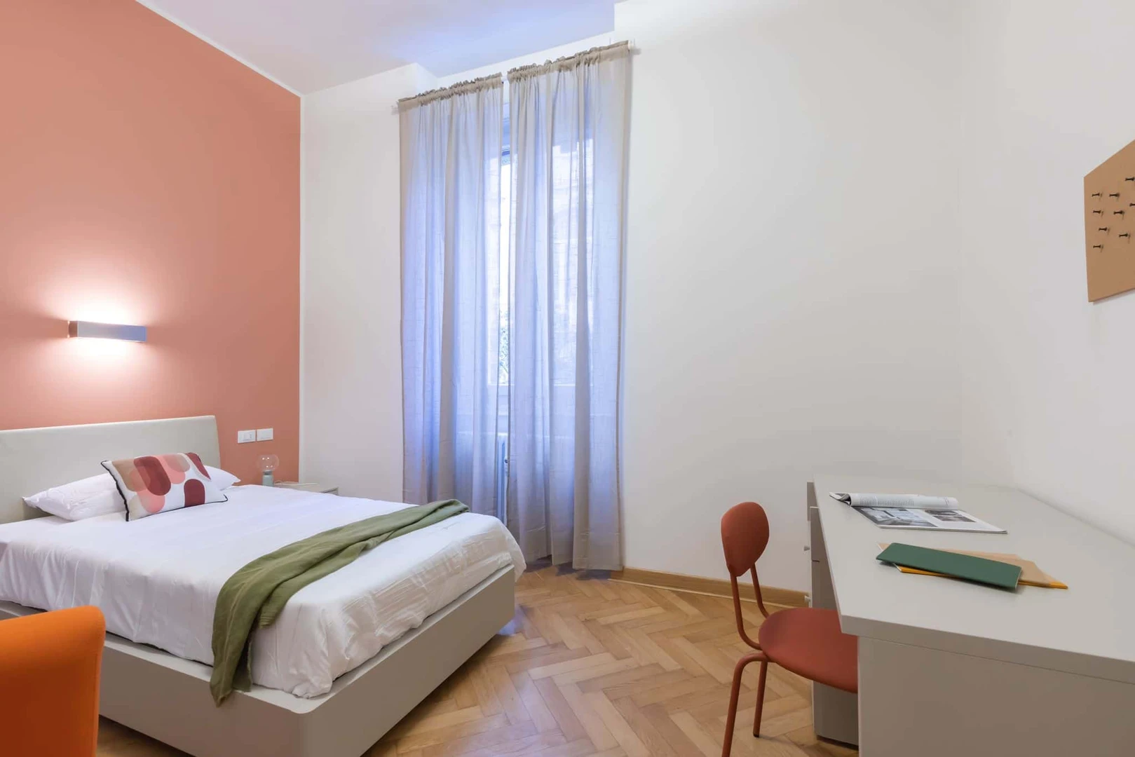 Pokój do wynajęcia we wspólnym mieszkaniu w Trieste