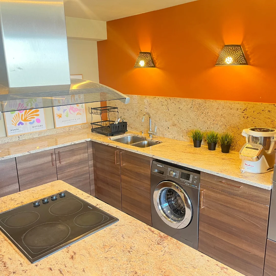 Quarto de estudante económico com localização conveniente em 