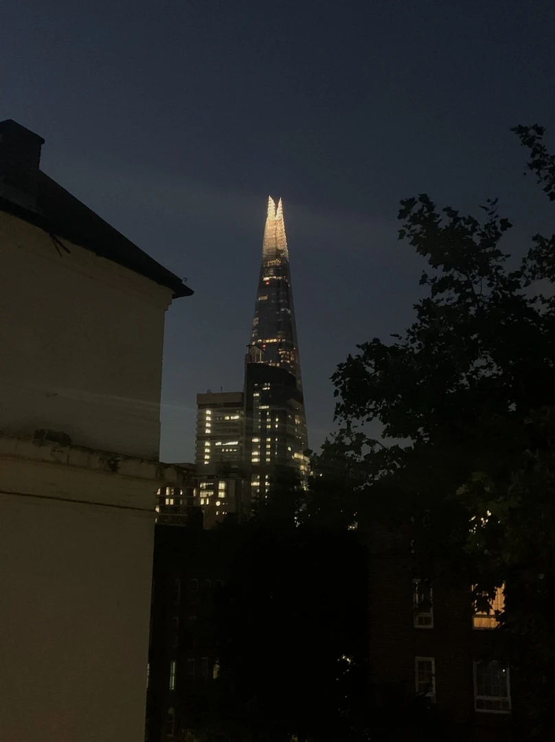 London içinde aydınlık özel oda