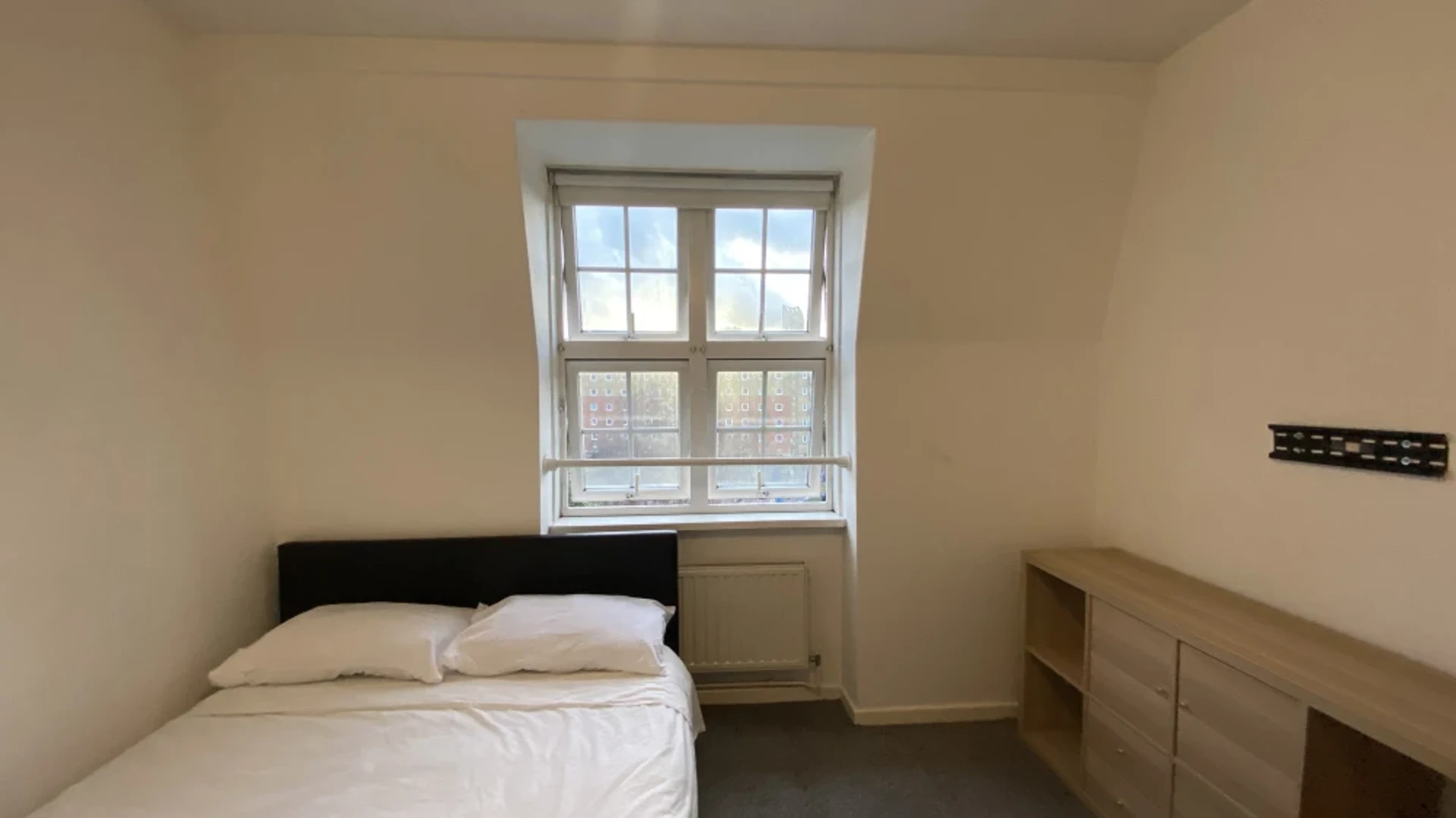 Quarto para alugar num apartamento partilhado em Londres