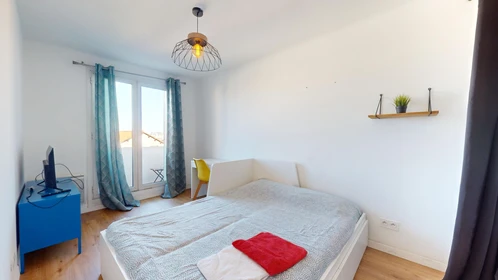 Habitación privada barata en Marseille