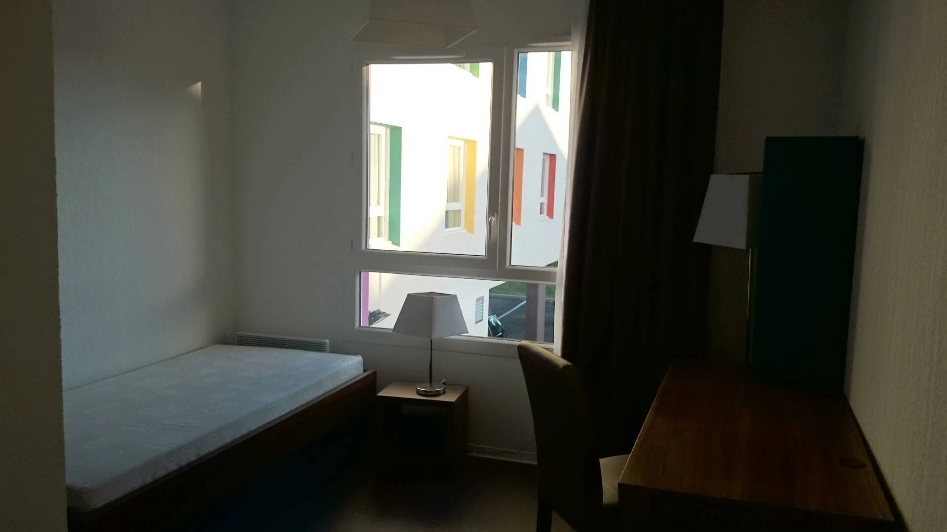 Bright private room in Perpignan