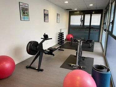 Private room in residence at Grenoble, 38100, image 16 of 19