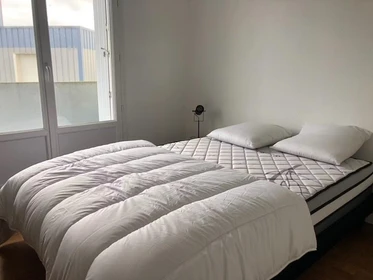 Chambre à louer avec lit double Brest