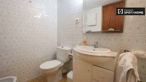 Prywatny pokój Carrer del Pintor Vilar, 46010 València, Valencia, Spain, obraz 13 19