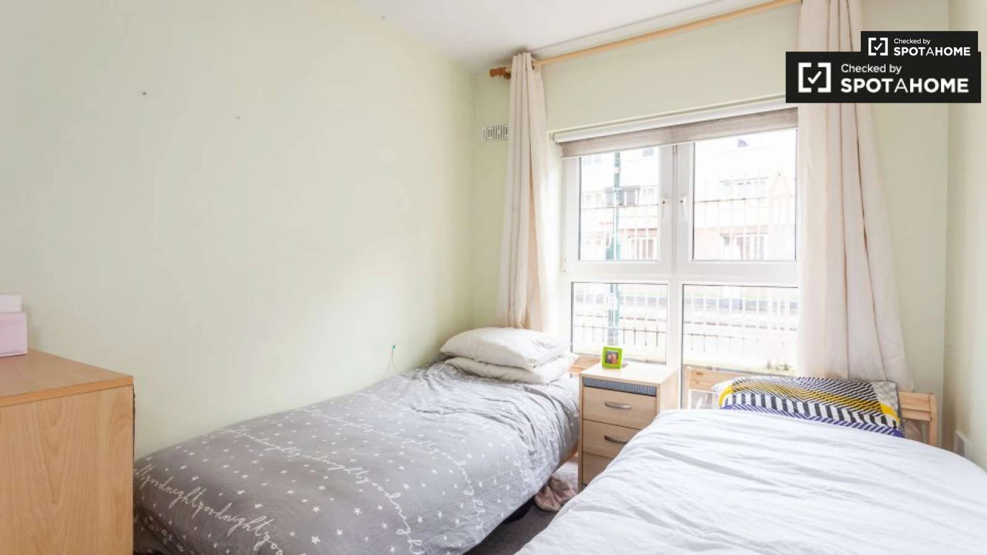 Room for rent in a shared flat in dublin