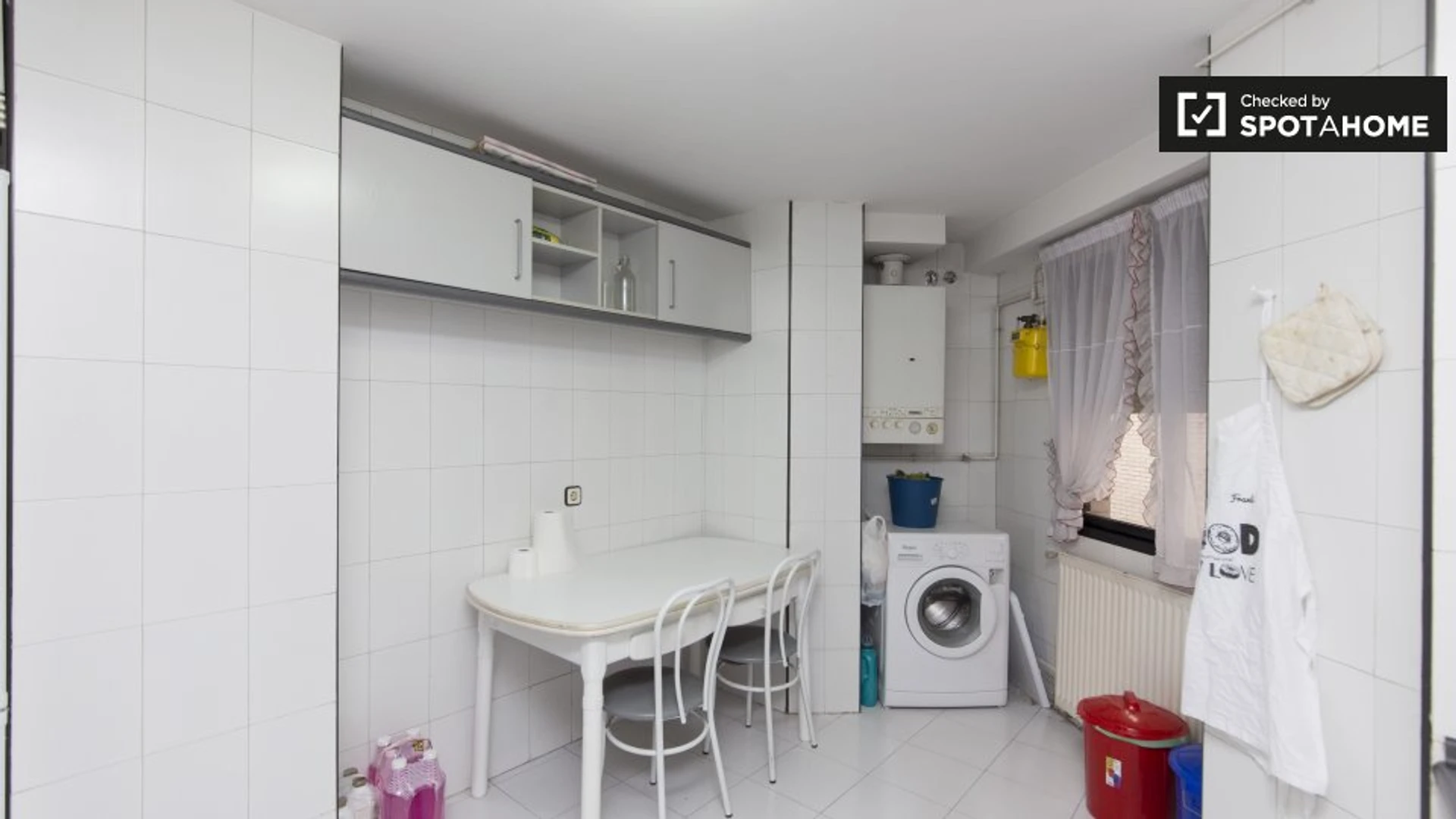 Leganés de çift kişilik yataklı kiralık oda