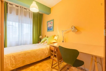 Renting rooms by the month in Alcala-de-henares