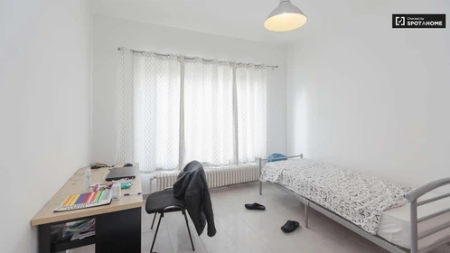 Renting rooms by the month in Bruxelles-brussel