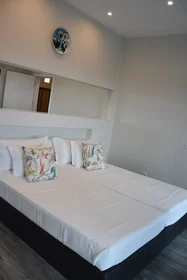 Apartamento inteiro em Caminho Girão de Cá 10, imagem 1 de 10