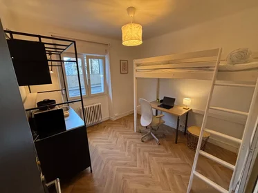 Entire apartment at Boulevard Albert 1er, Boudonville/Scarpone/Libération, image 2 of 6