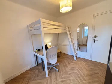 Entire apartment at Boulevard Albert 1er, Boudonville/Scarpone/Libération, image 3 of 6