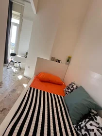 Stanza privata in Via Grazia Deledda, San Benedetto, immagine 1 di 4