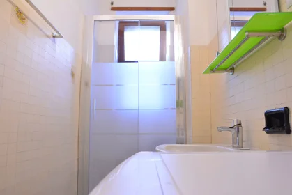 Stanza privata in Via Tigellio, Stampace, immagine 7 di 9