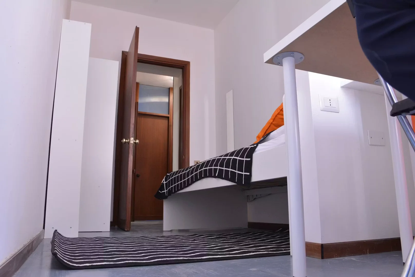 Quarto de estudante funcional perfeito para estudar em