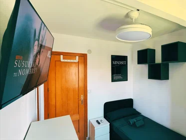 Quarto privado em Avenida de las Ciudades, , imagem 1 de 10