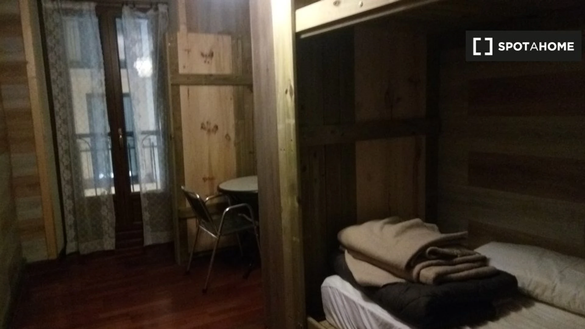 Pokój do wynajęcia we wspólnym mieszkaniu w Donostia/san Sebastián
