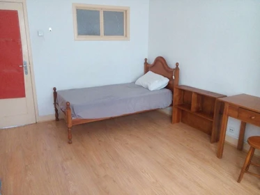 Room for rent with double bed Coimbra