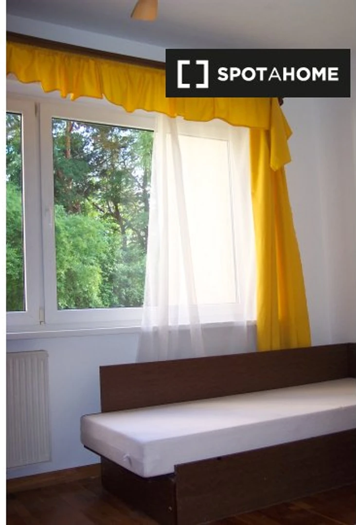 Pokój do wynajęcia z podwójnym łóżkiem w Wilno