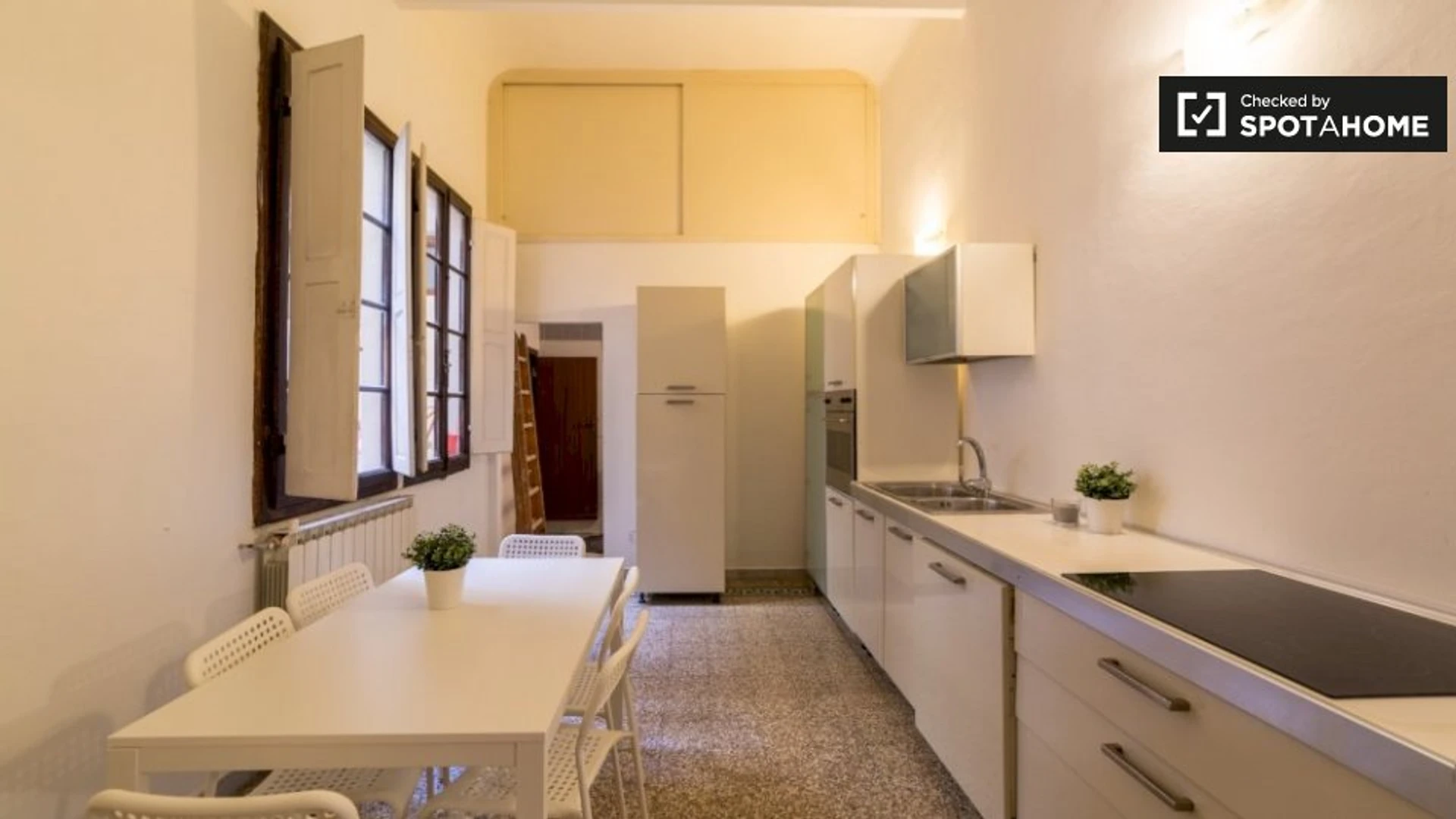 Firenze de çift kişilik yataklı kiralık oda