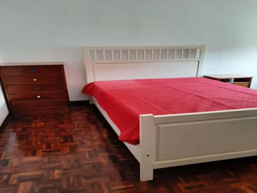 Coimbra de çift kişilik yataklı kiralık oda