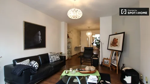 Privatzimmer in der Kolonel Picquartlaan, bild 4 von 19