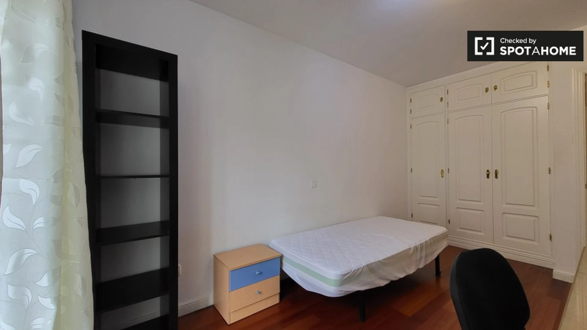 Quarto para alugar num apartamento partilhado em Leganés