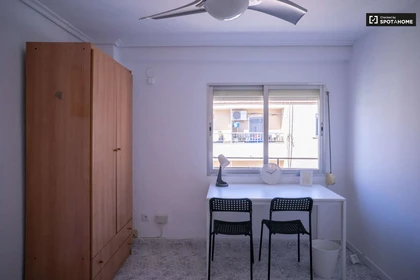 Habitación privada barata en Valencia