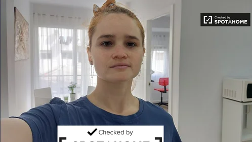 Prywatny pokój Carrer de Lluís Lamarca, obraz 11 18