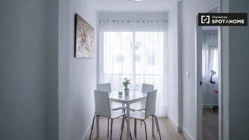 Prywatny pokój Carrer de Lluís Lamarca, obraz 6 18