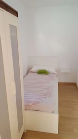 Alquiler de habitación en piso compartido en Mataro