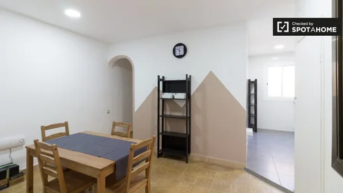 Private room at Carrer de la Lluna, image 5 of 19