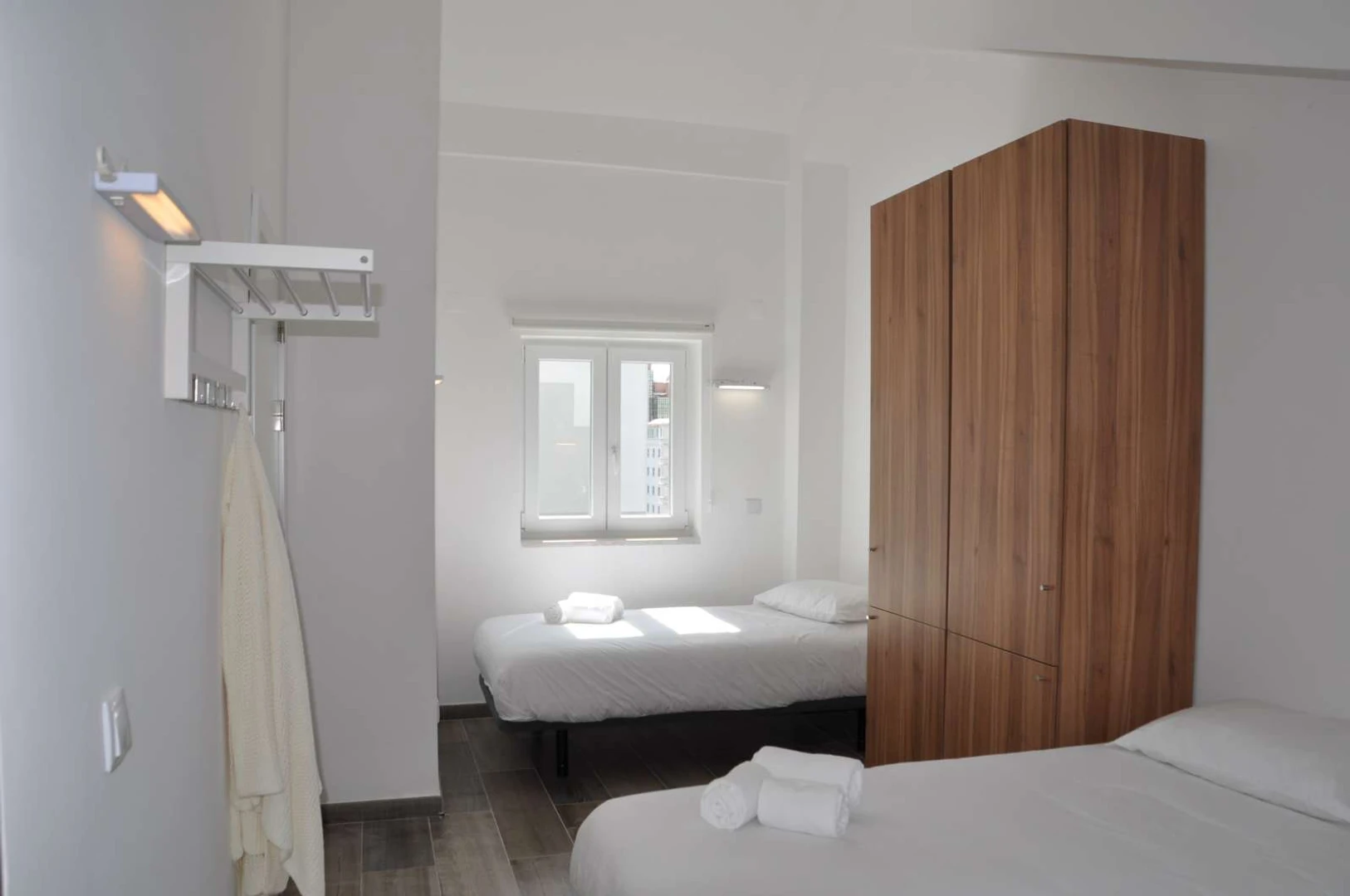 Zimmer mit Doppelbett zu vermieten lisboa