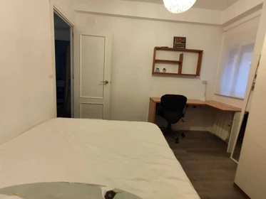 Room for rent in a shared flat in Alcala-de-henares