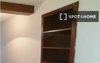 Habitación privada en Via Oriola, imagen 2 de 18