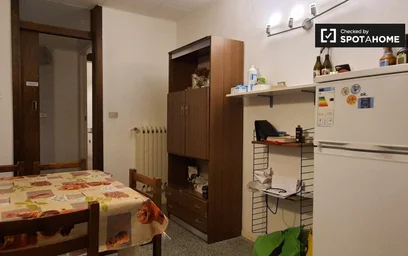 Habitación privada en Via Oriola, imagen 5 de 18