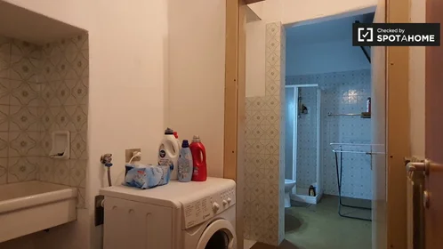 Habitación privada en Via Oriola, imagen 8 de 18