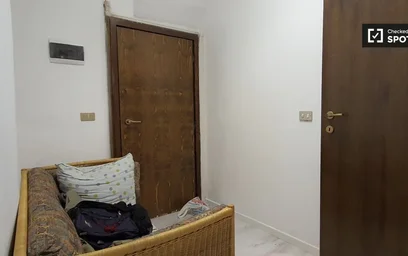 Habitación privada en Via Oriola, imagen 7 de 18